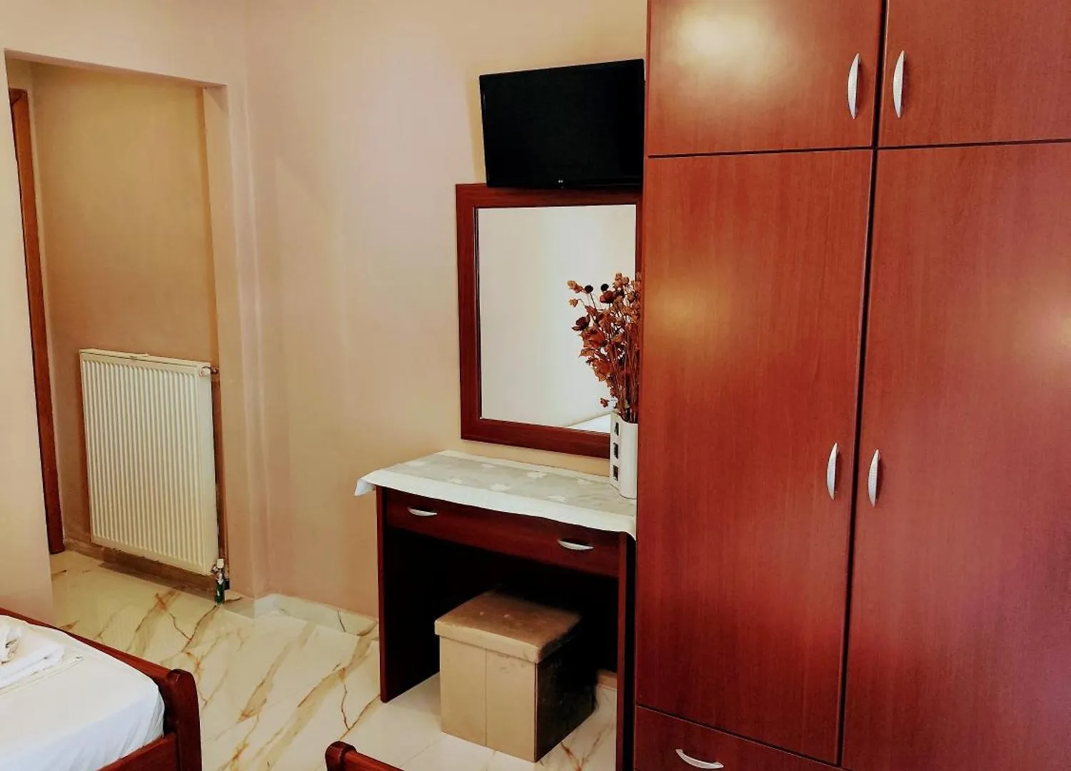 Althea Studios & Apartments Ханиоти